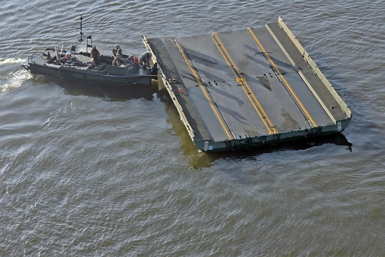 Ponte rapidamente posizionato